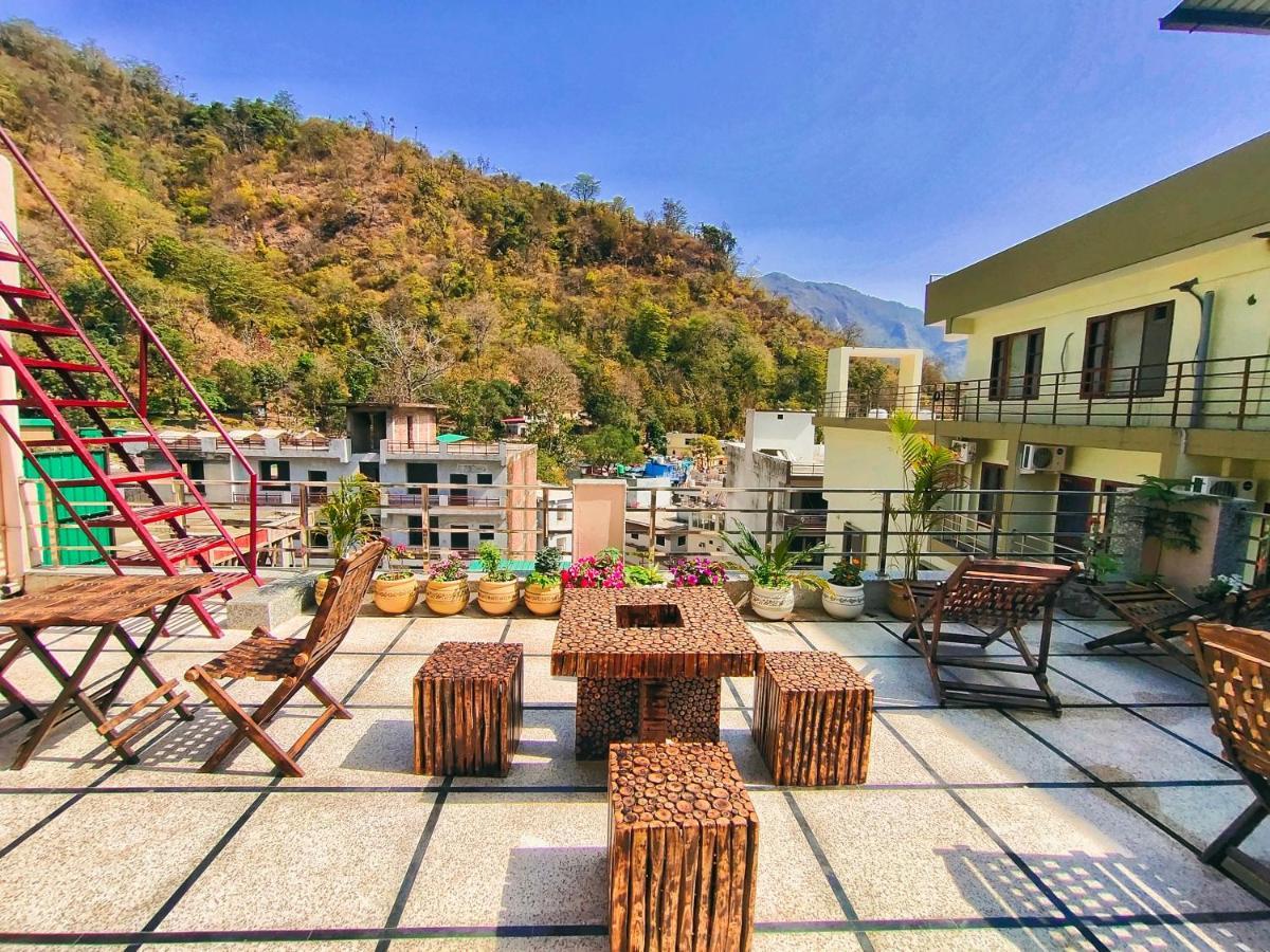 Karwaan Hostel Rishīkesh Buitenkant foto