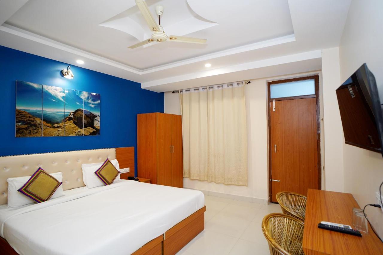 Karwaan Hostel Rishīkesh Buitenkant foto