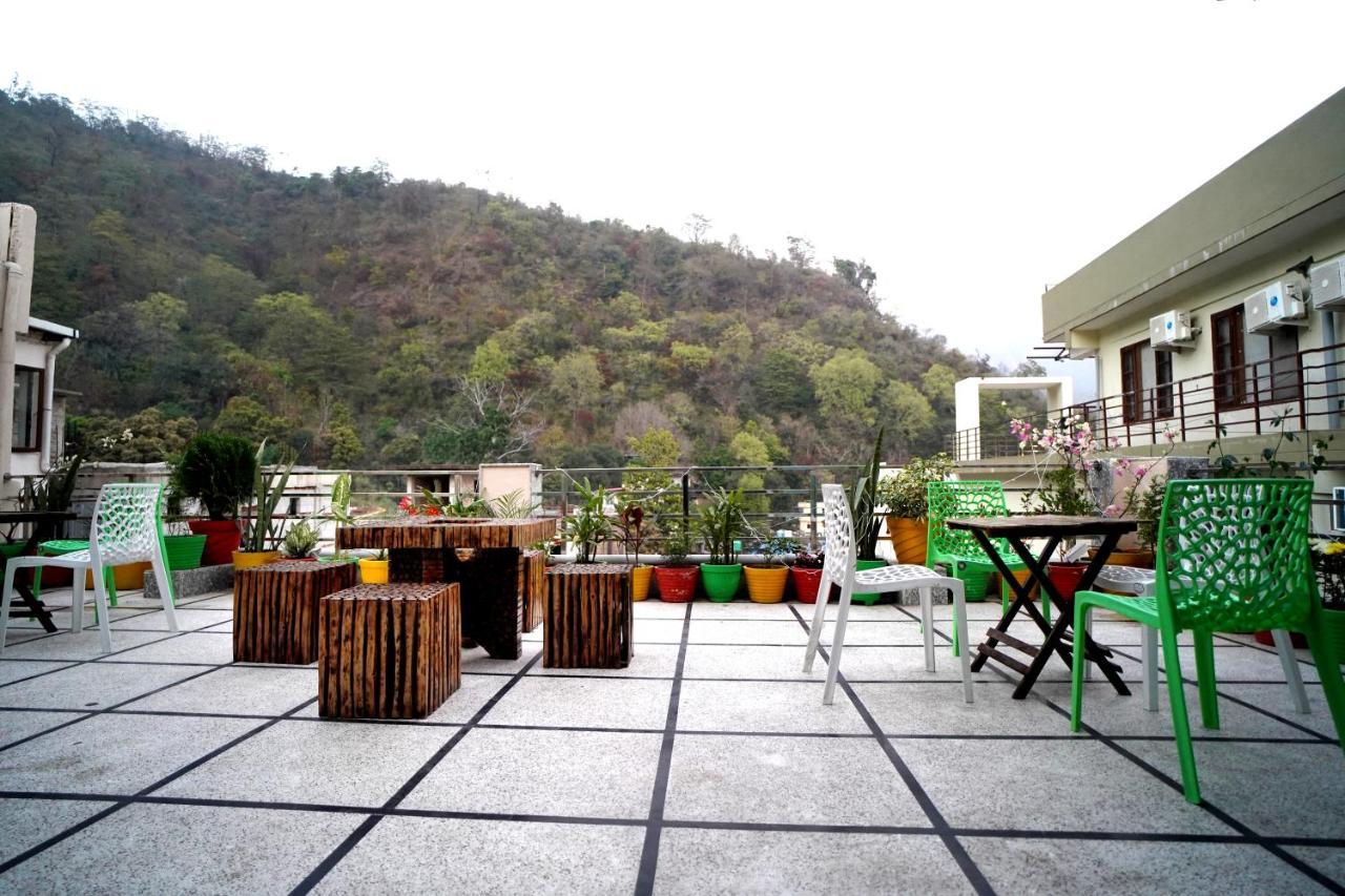Karwaan Hostel Rishīkesh Buitenkant foto