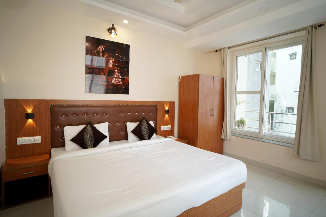 Karwaan Hostel Rishīkesh Buitenkant foto