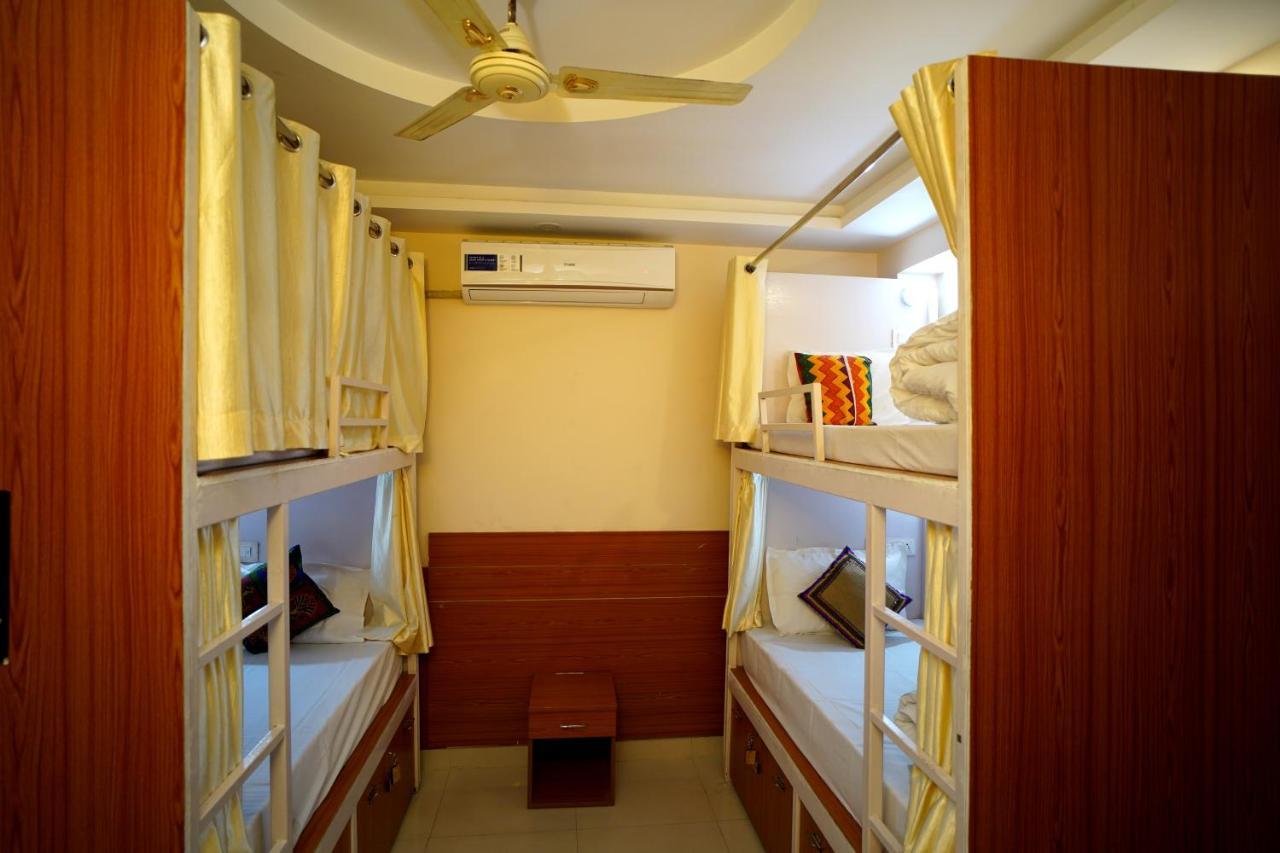 Karwaan Hostel Rishīkesh Buitenkant foto