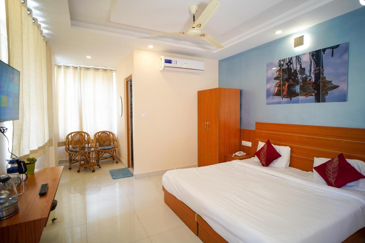 Karwaan Hostel Rishīkesh Buitenkant foto